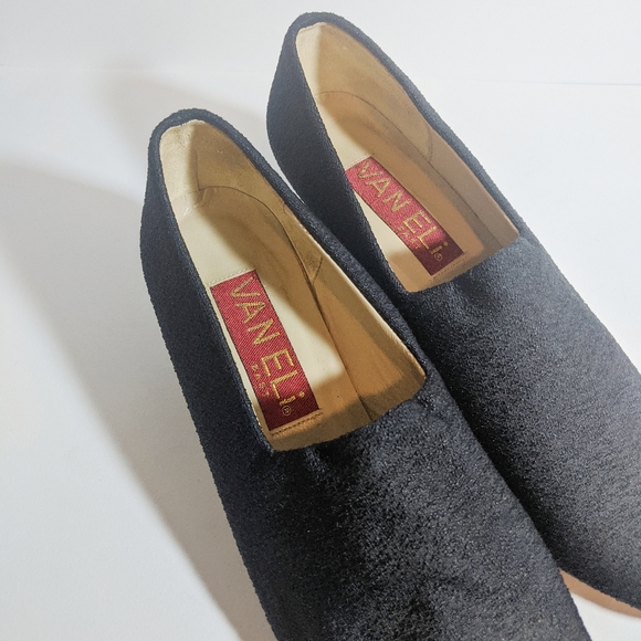 Van Eli black form-fitting short heel shoes size 7 - Picture 2 of 6